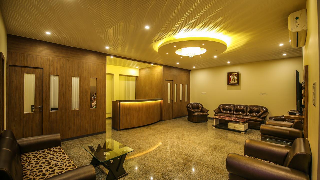 Saubhagya Inn International Lucknow Exteriör bild