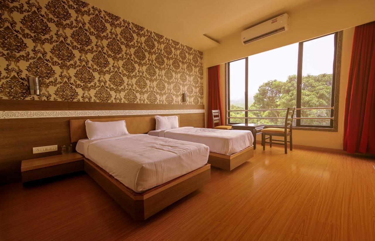 Saubhagya Inn International Lucknow Exteriör bild