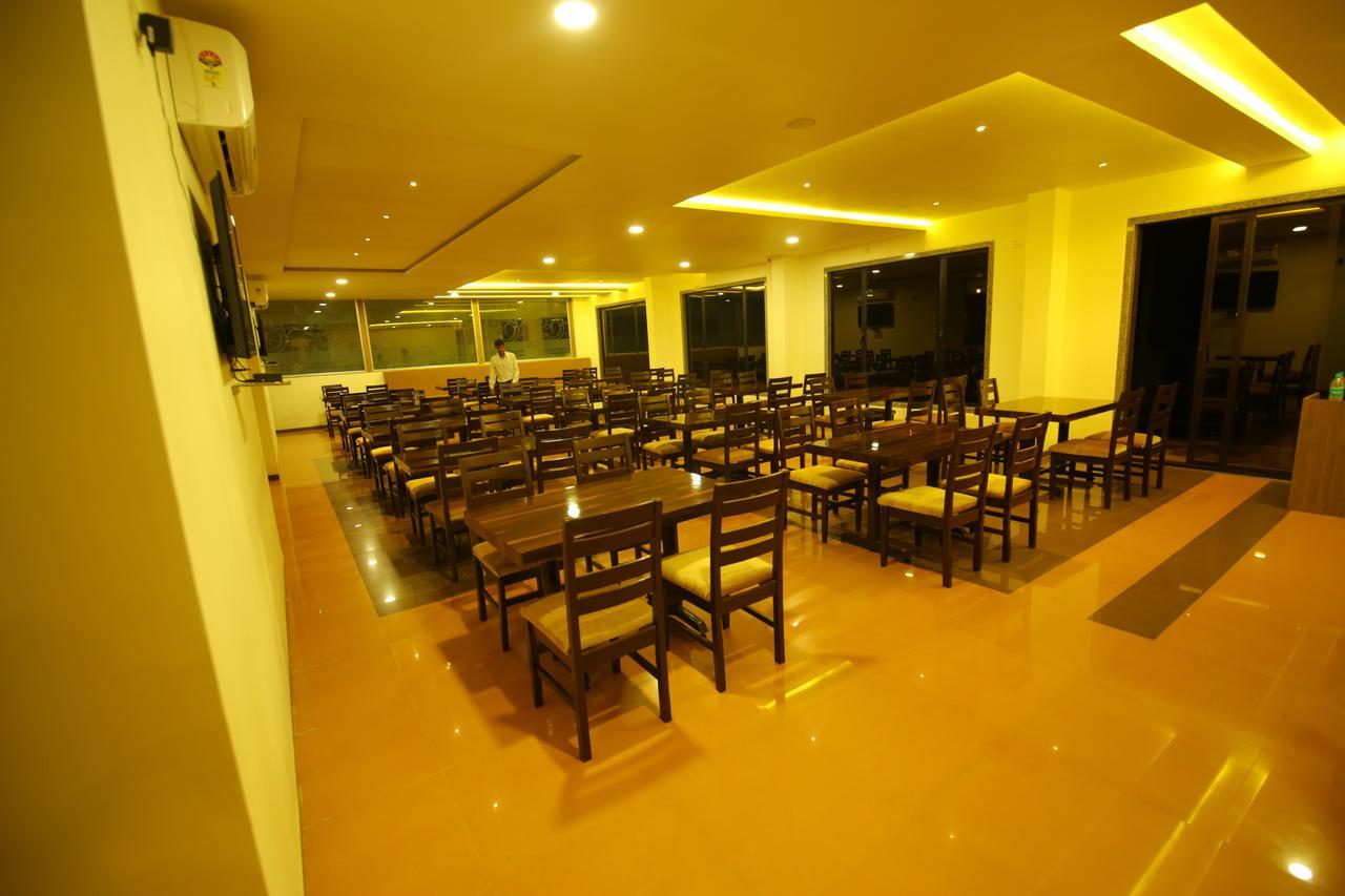 Saubhagya Inn International Lucknow Exteriör bild