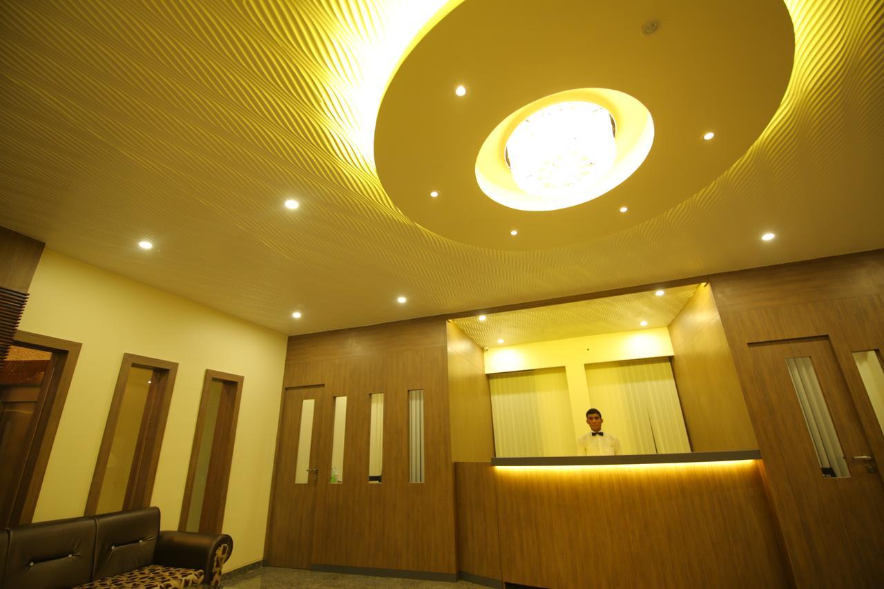 Saubhagya Inn International Lucknow Exteriör bild
