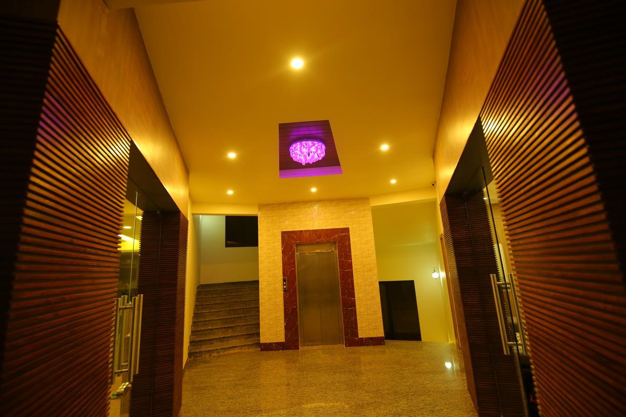 Saubhagya Inn International Lucknow Exteriör bild